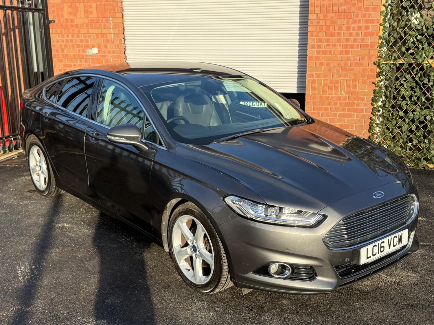 Used Ford Mondeo 2016 for sale - 76398213: Photo 2