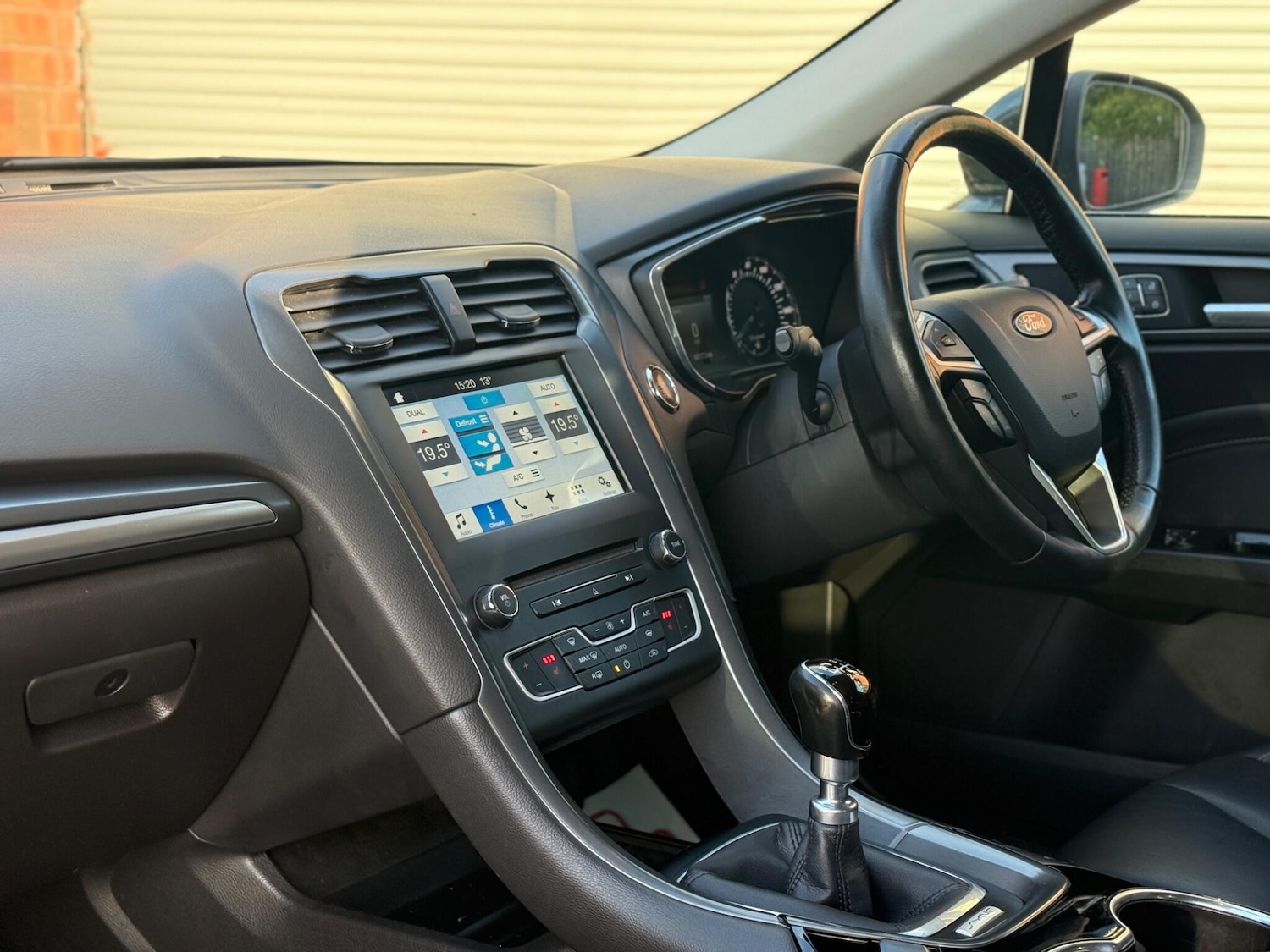 Used Ford Mondeo 2016 for sale - 76398213: Photo 22