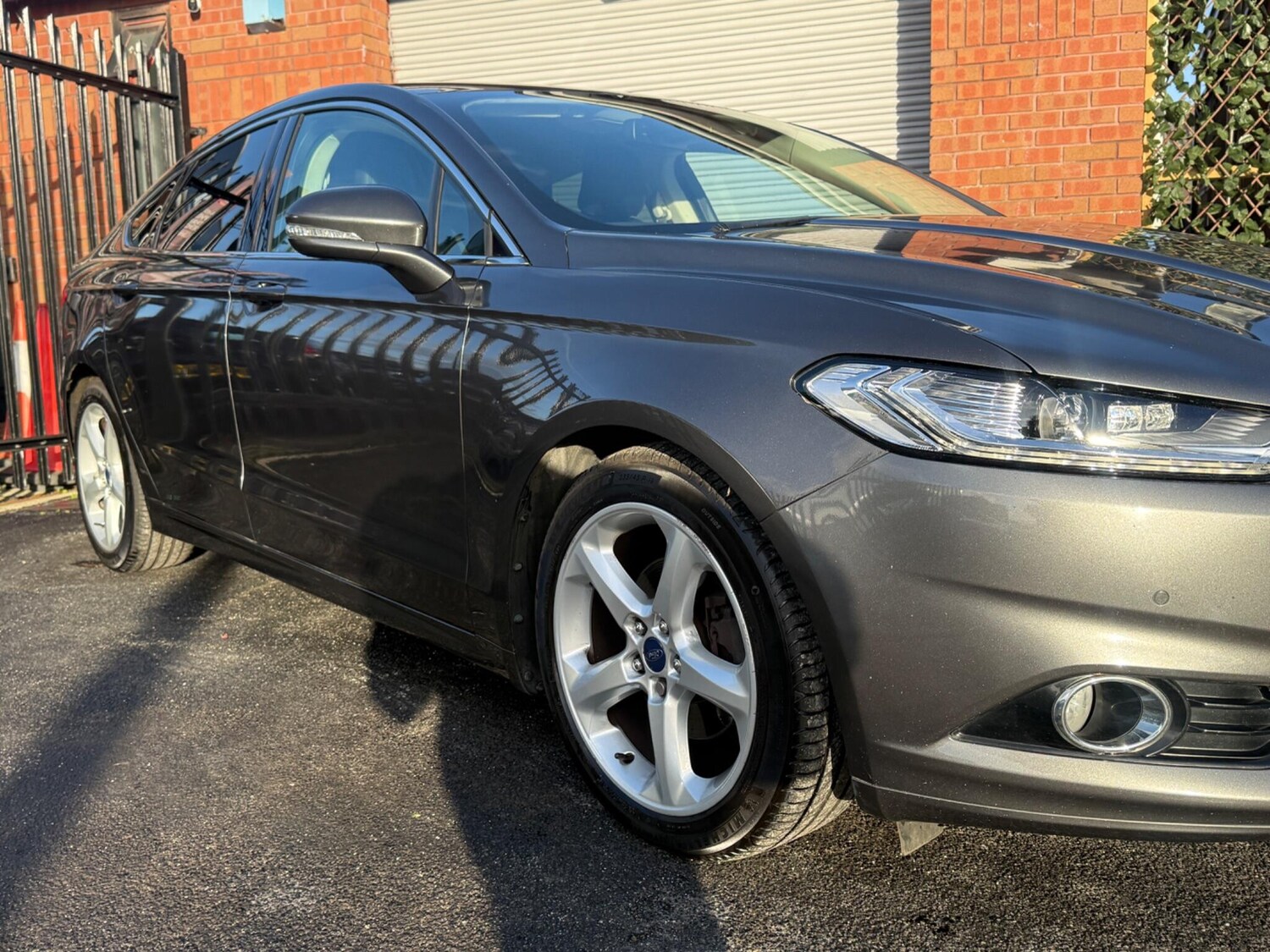 Used Ford Mondeo 2016 for sale - 76398213: Photo 4