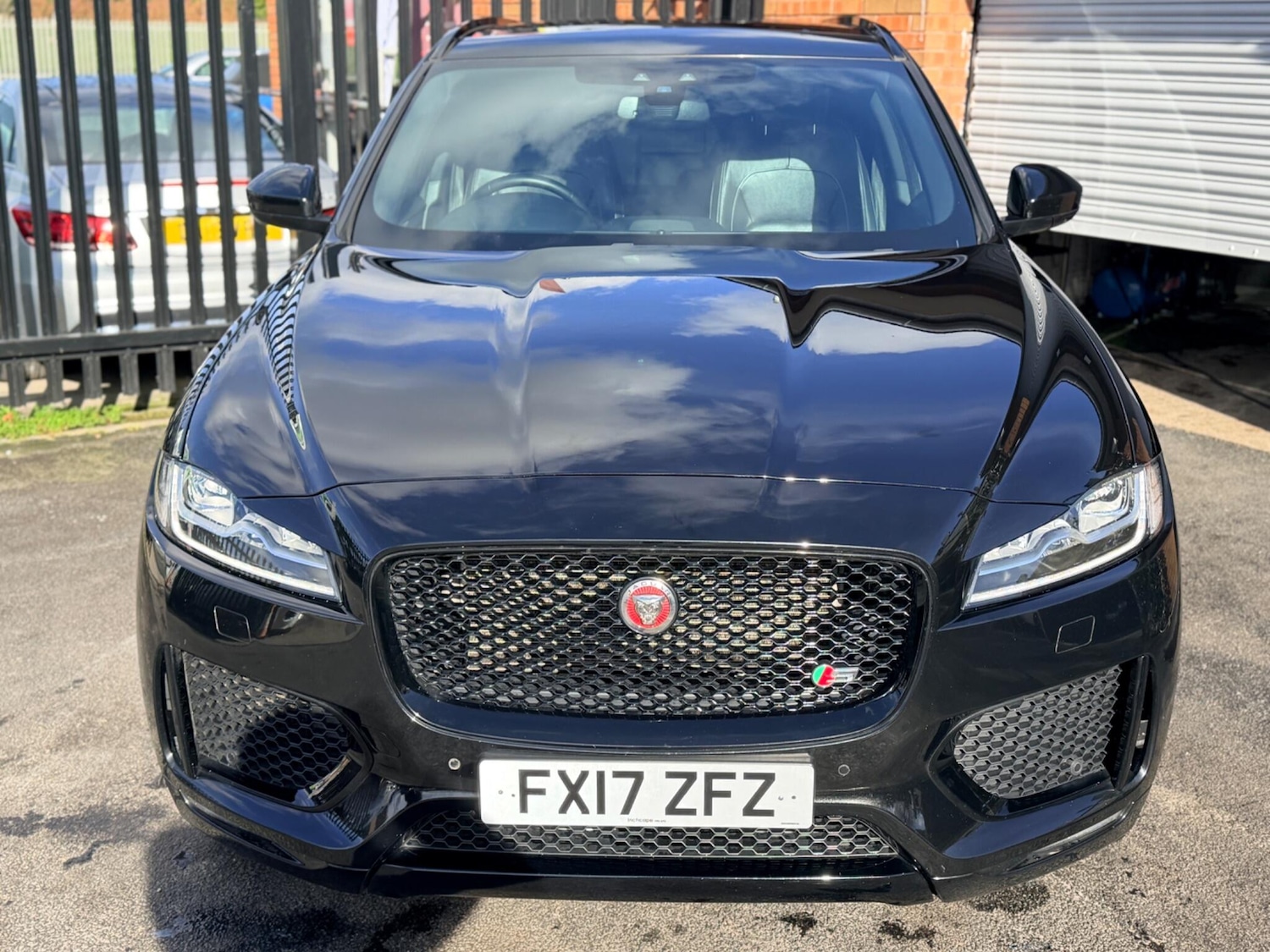 Used Jaguar F-Pace 2017 for sale - 77559350: Photo 10