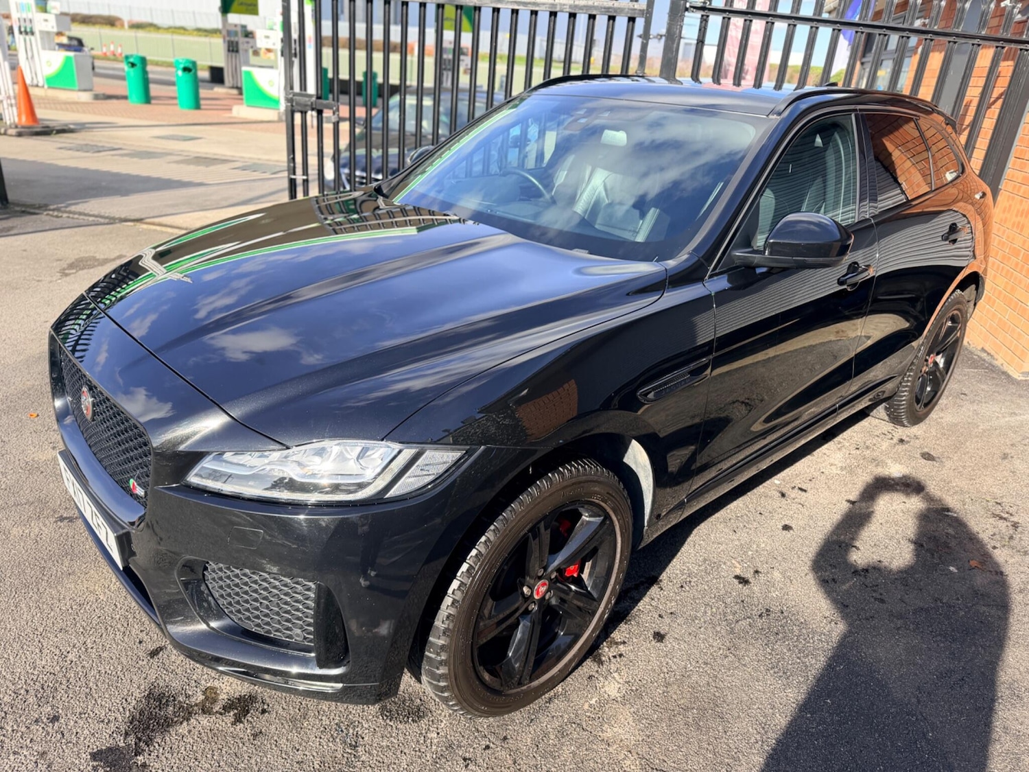 Used Jaguar F-Pace 2017 for sale - 77559350: Photo 11