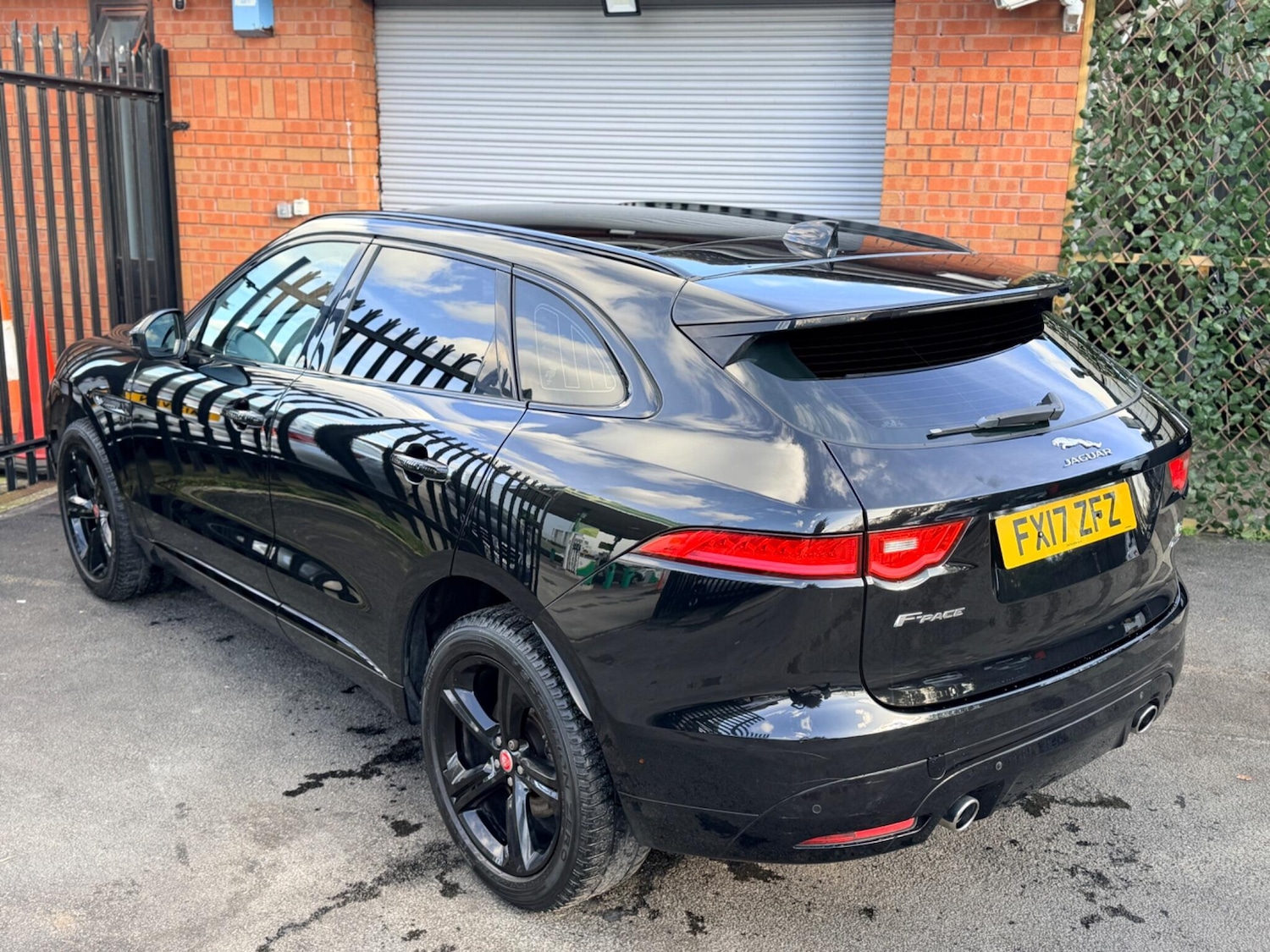 Used Jaguar F-Pace 2017 for sale - 77559350: Photo 13