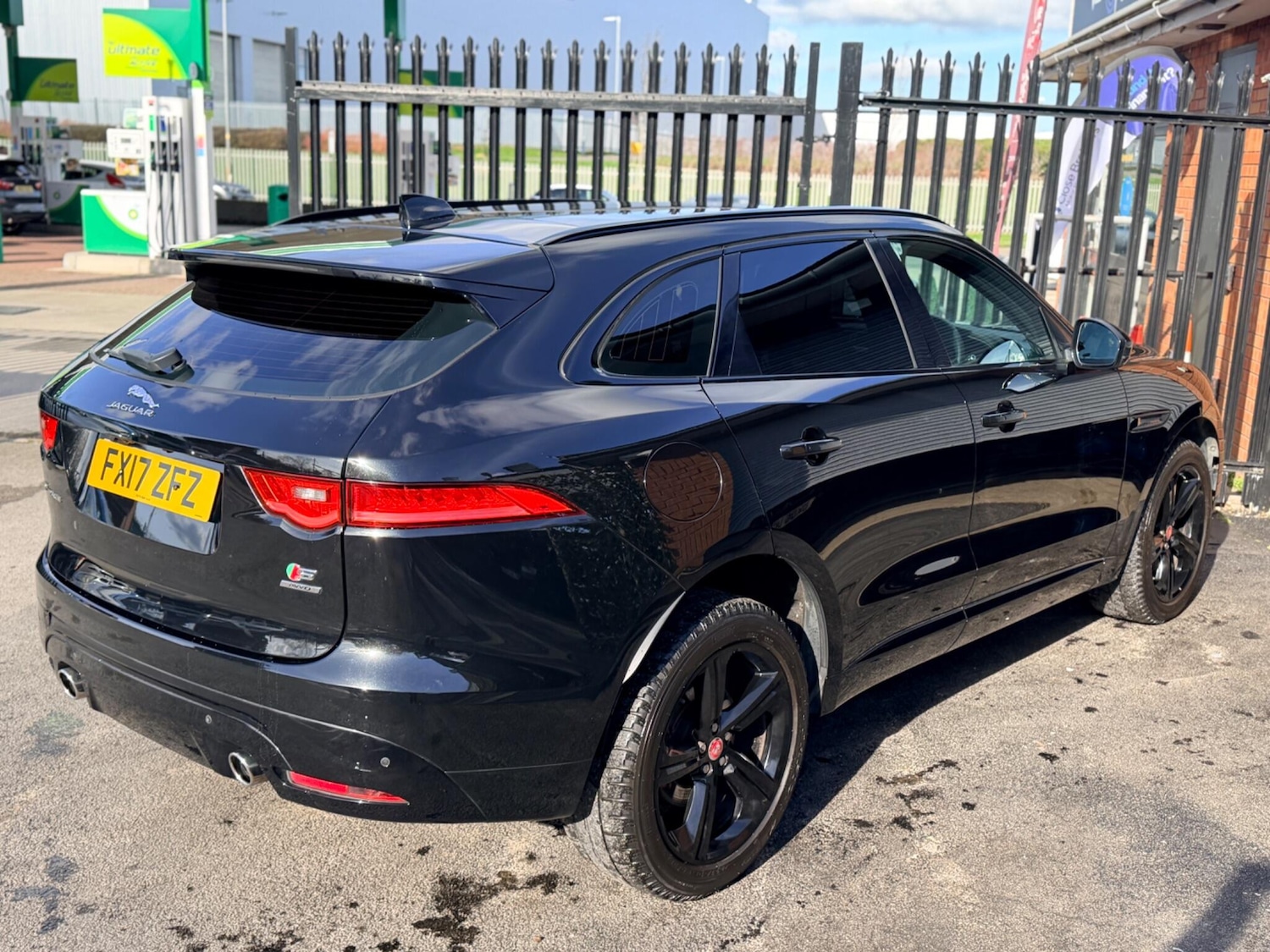 Used Jaguar F-Pace 2017 for sale - 77559350: Photo 21