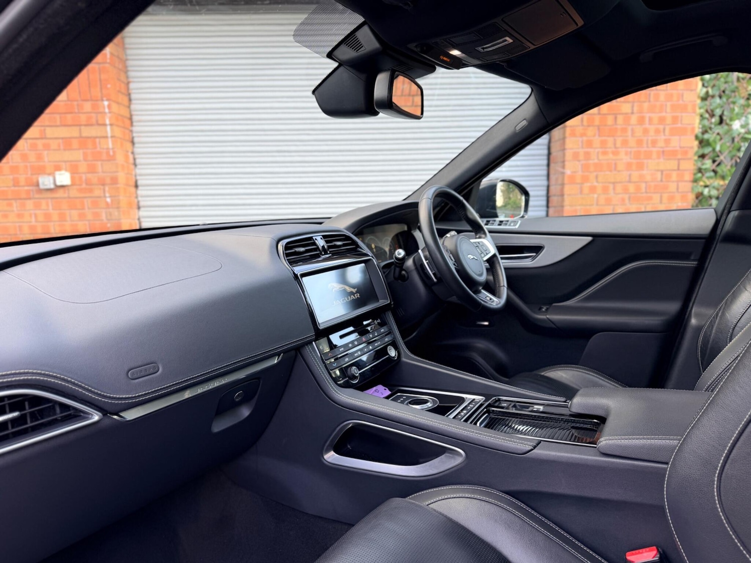 Used Jaguar F-Pace 2017 for sale - 77559350: Photo 26