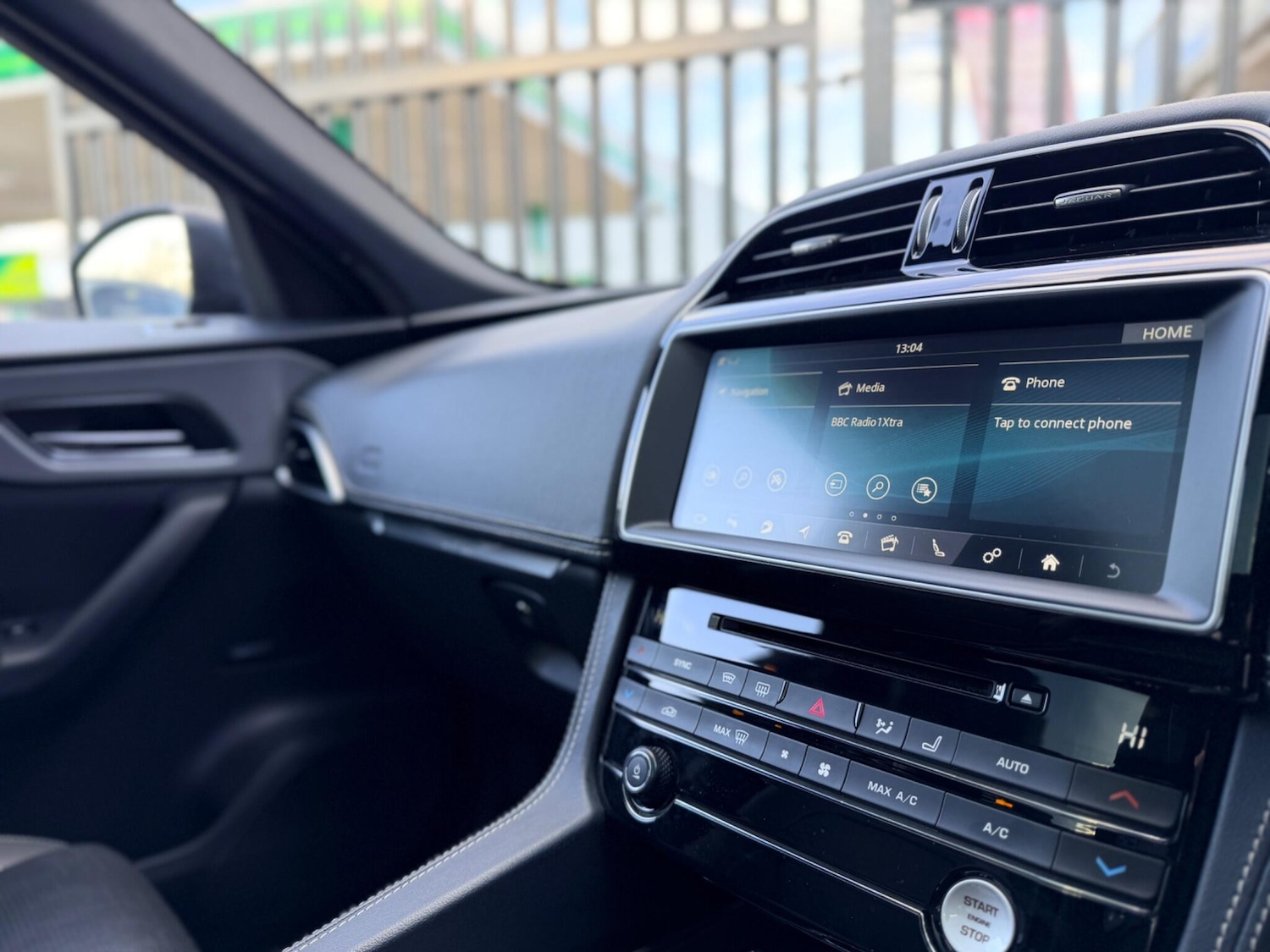 Used Jaguar F-Pace 2017 for sale - 77559350: Photo 34