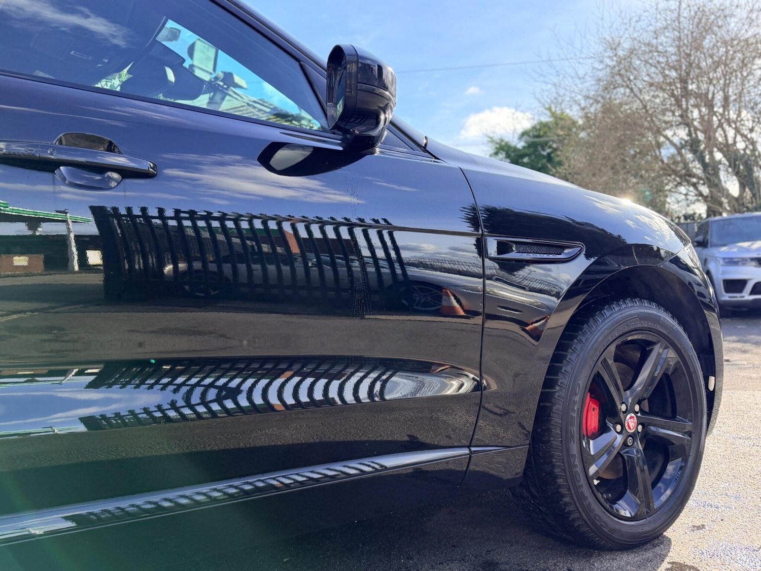 Used Jaguar F-Pace 2017 for sale - 77559350: Photo 6