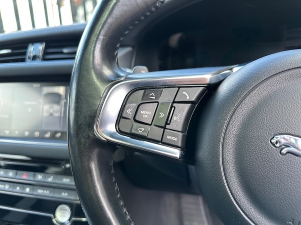 Used Jaguar XF 2016 for sale - 75014038: Photo 34