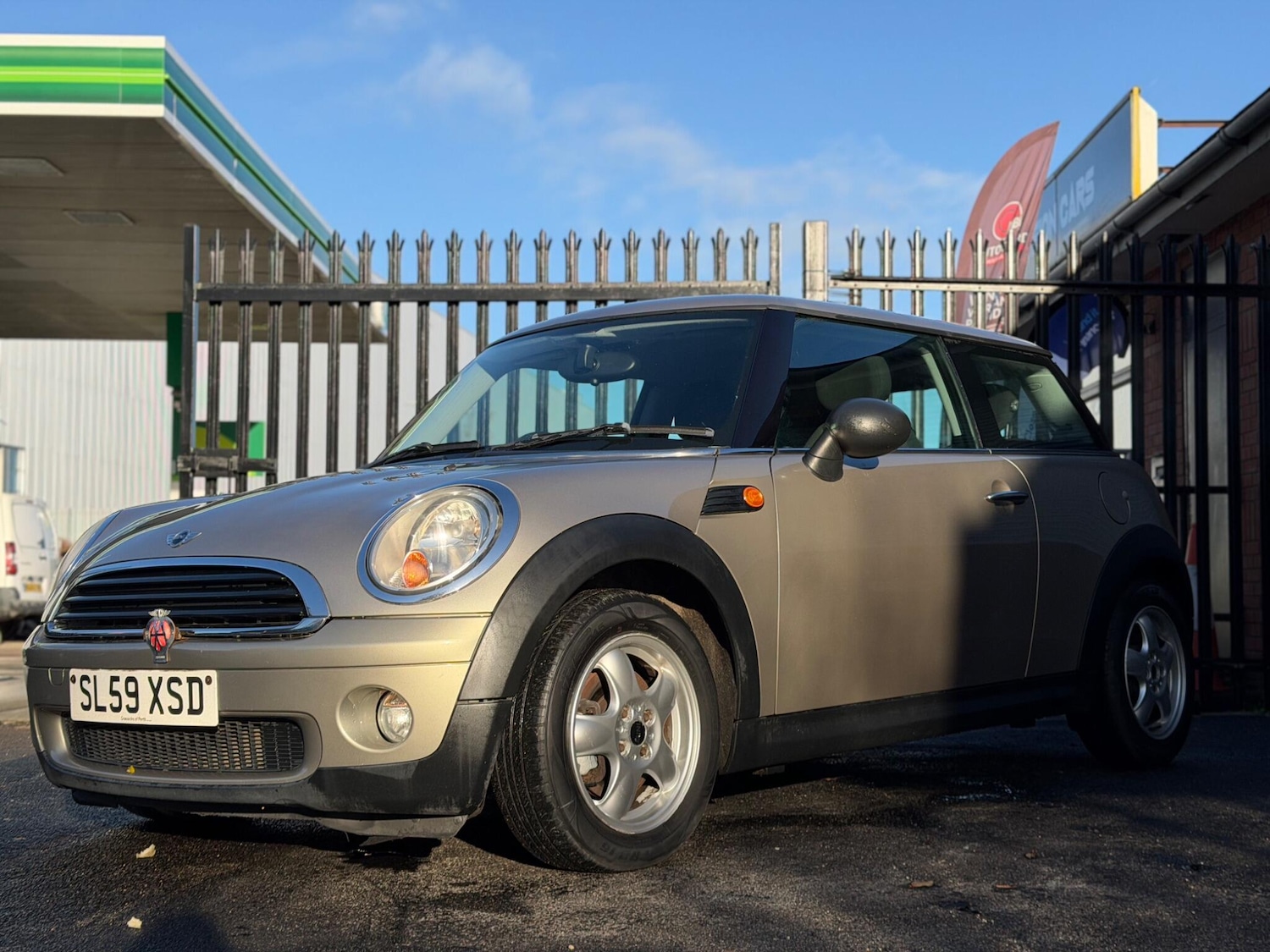 Used MINI Hatch 2009 for sale - 76801981: Photo 3