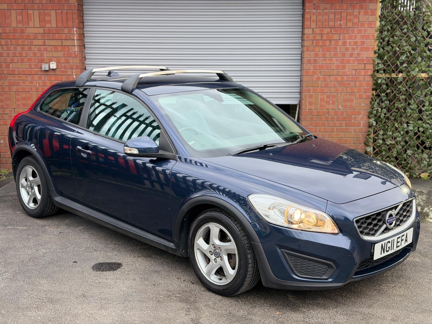 Used Volvo C30 2011 for sale - 77893646: Photo 1