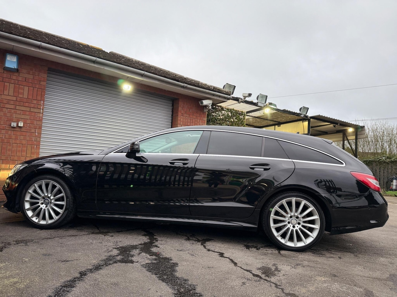 Used Mercedes-Benz CLS 2015 for sale - 77852830: Photo 13