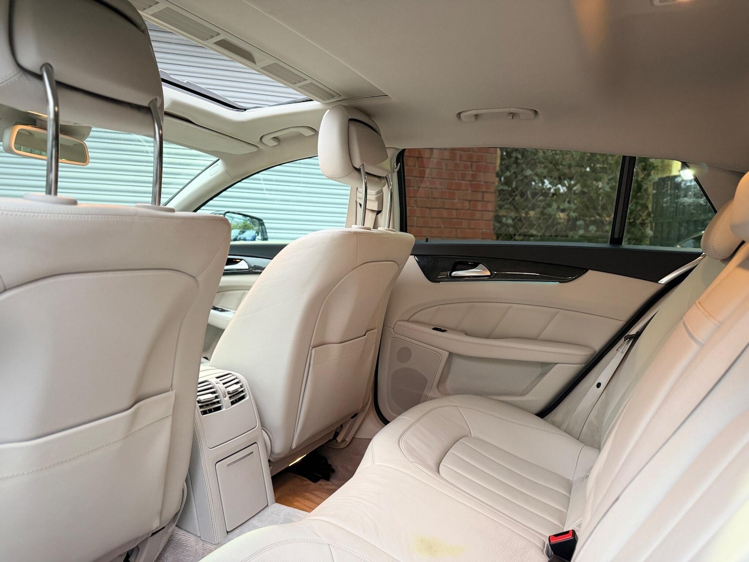 Used Mercedes-Benz CLS 2015 for sale - 77852830: Photo 25