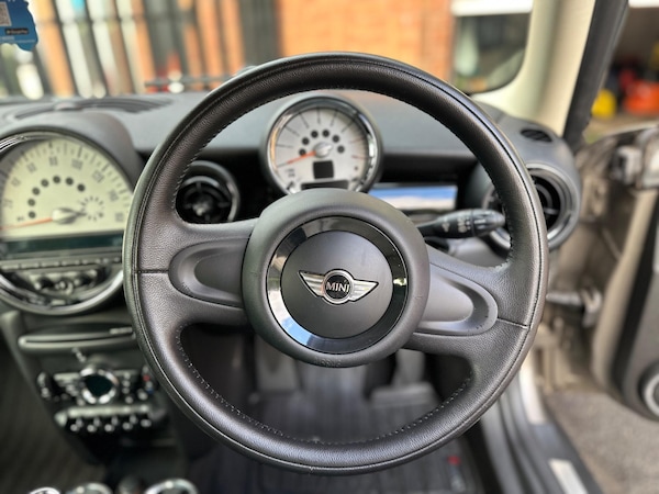 Used MINI Hatch 2011 for sale - 76306857: Photo 31