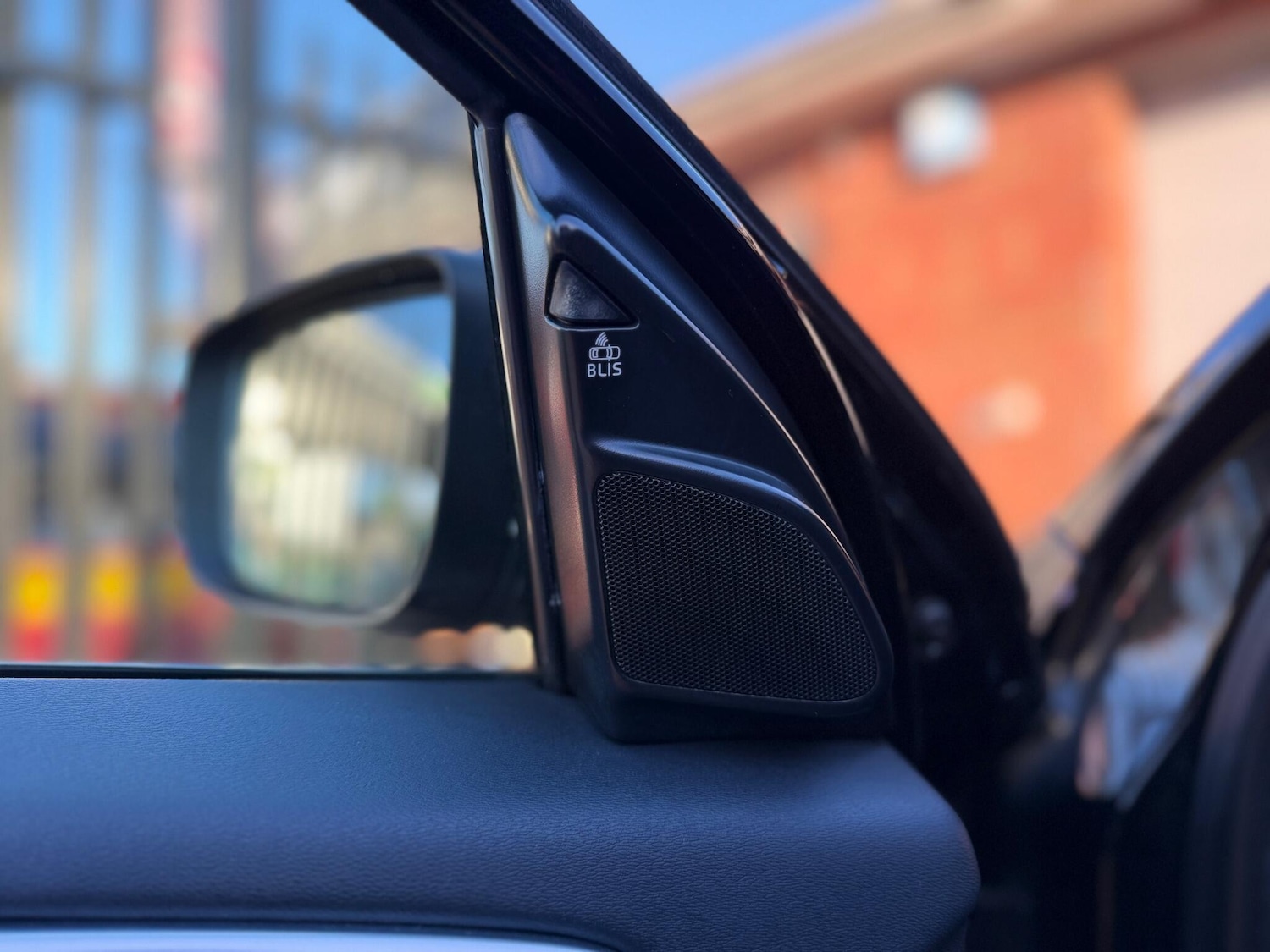 Used Volvo XC60 2015 for sale - 77057154: Photo 33