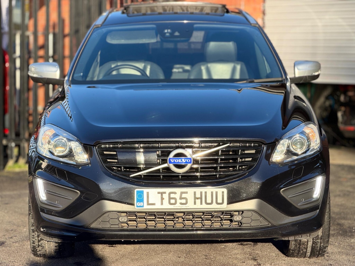 Used Volvo XC60 2015 for sale - 77057154: Photo 6