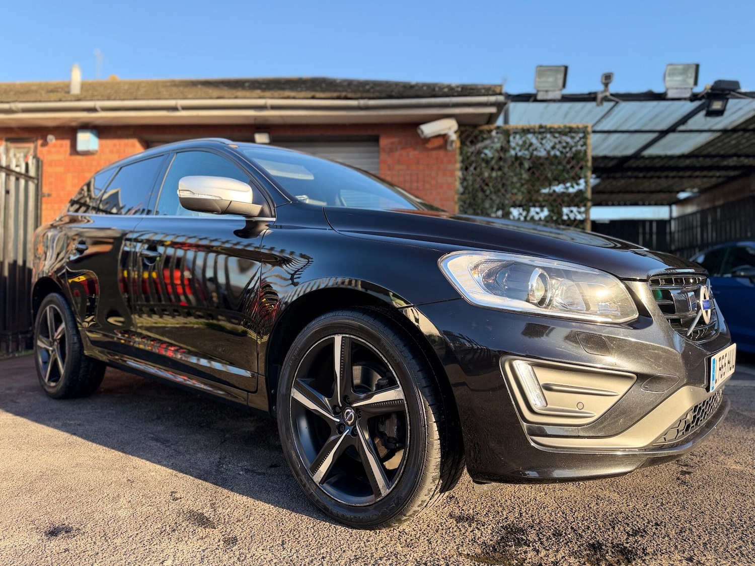 Used Volvo XC60 2015 for sale - 77057154: Photo 9