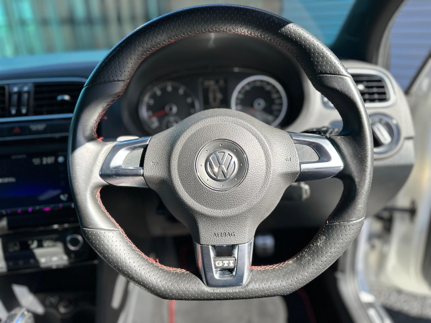 Used Volkswagen Polo 2023 for sale - 76012702: Photo 37