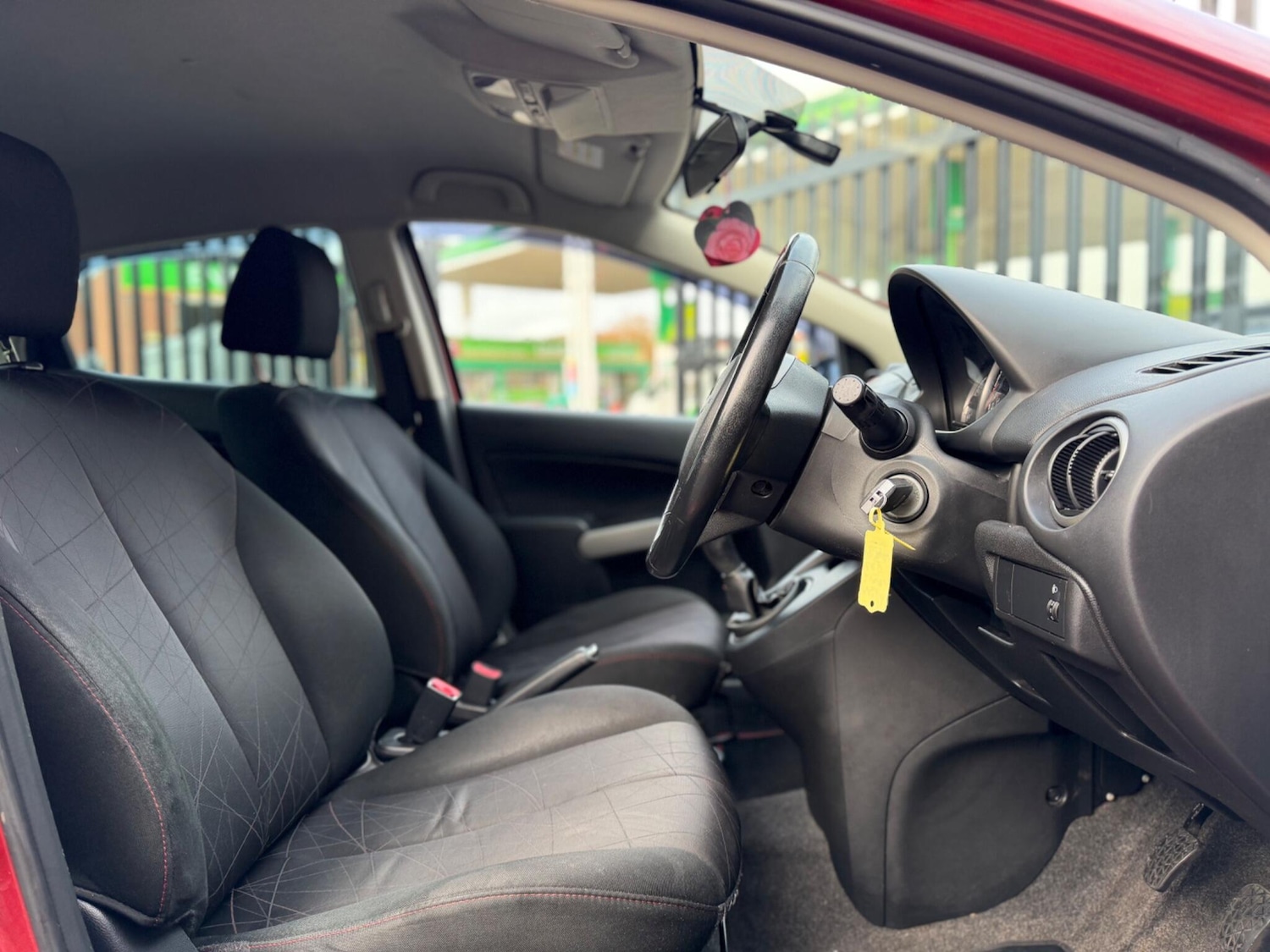 Used Mazda Mazda2 2013 for sale - 76457913: Photo 24