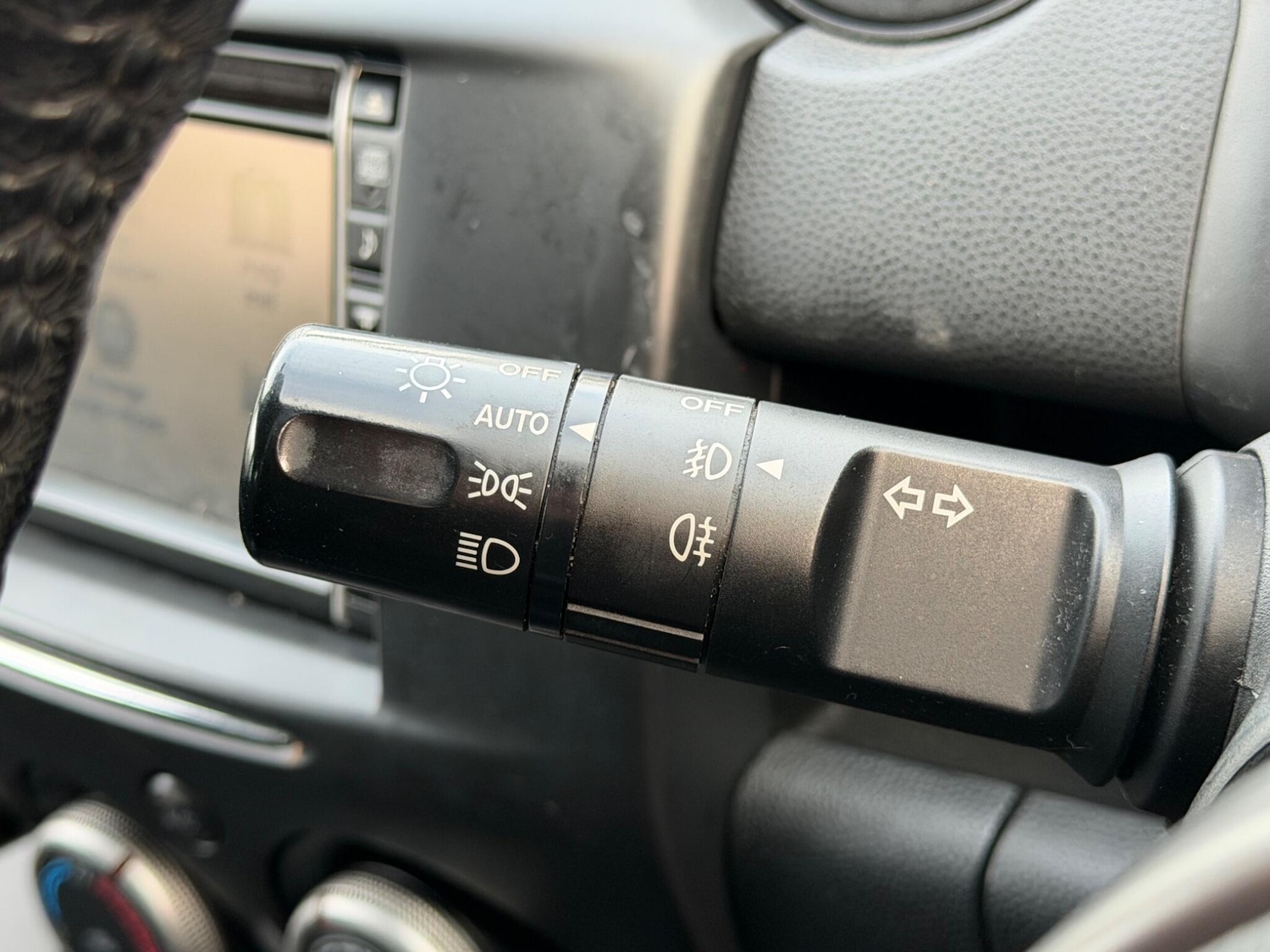 Used Mazda Mazda2 2013 for sale - 76457913: Photo 31