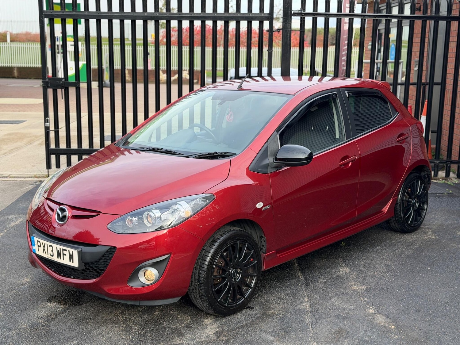 Used Mazda Mazda2 2013 for sale - 76457913: Photo 8