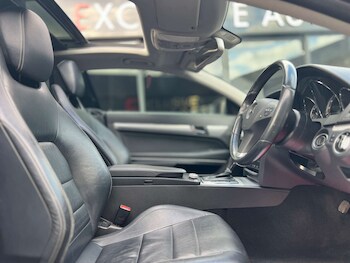 Used Mercedes-Benz E Class 2010 for sale - 78125413: Photo