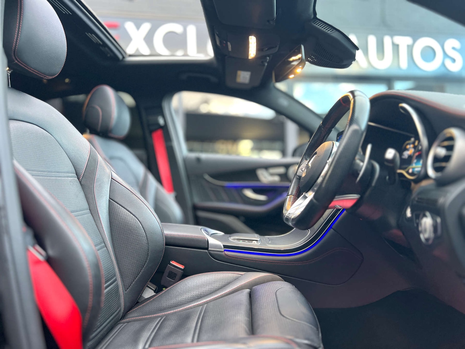 Used Mercedes-Benz GLC 2020 for sale - 77708953: Photo 2