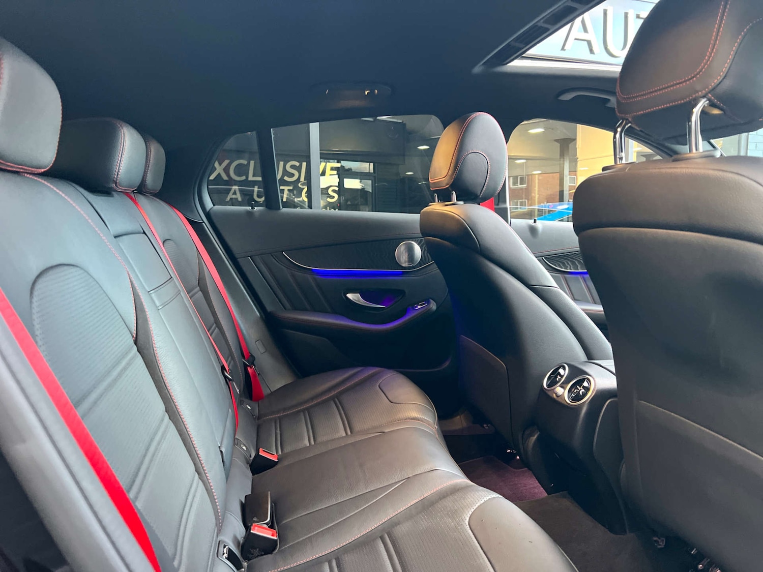 Used Mercedes-Benz GLC 2020 for sale - 77708953: Photo 30