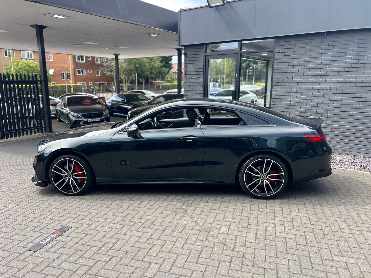 Used Mercedes-Benz E Class 2017 for sale - 76363752: Photo 8