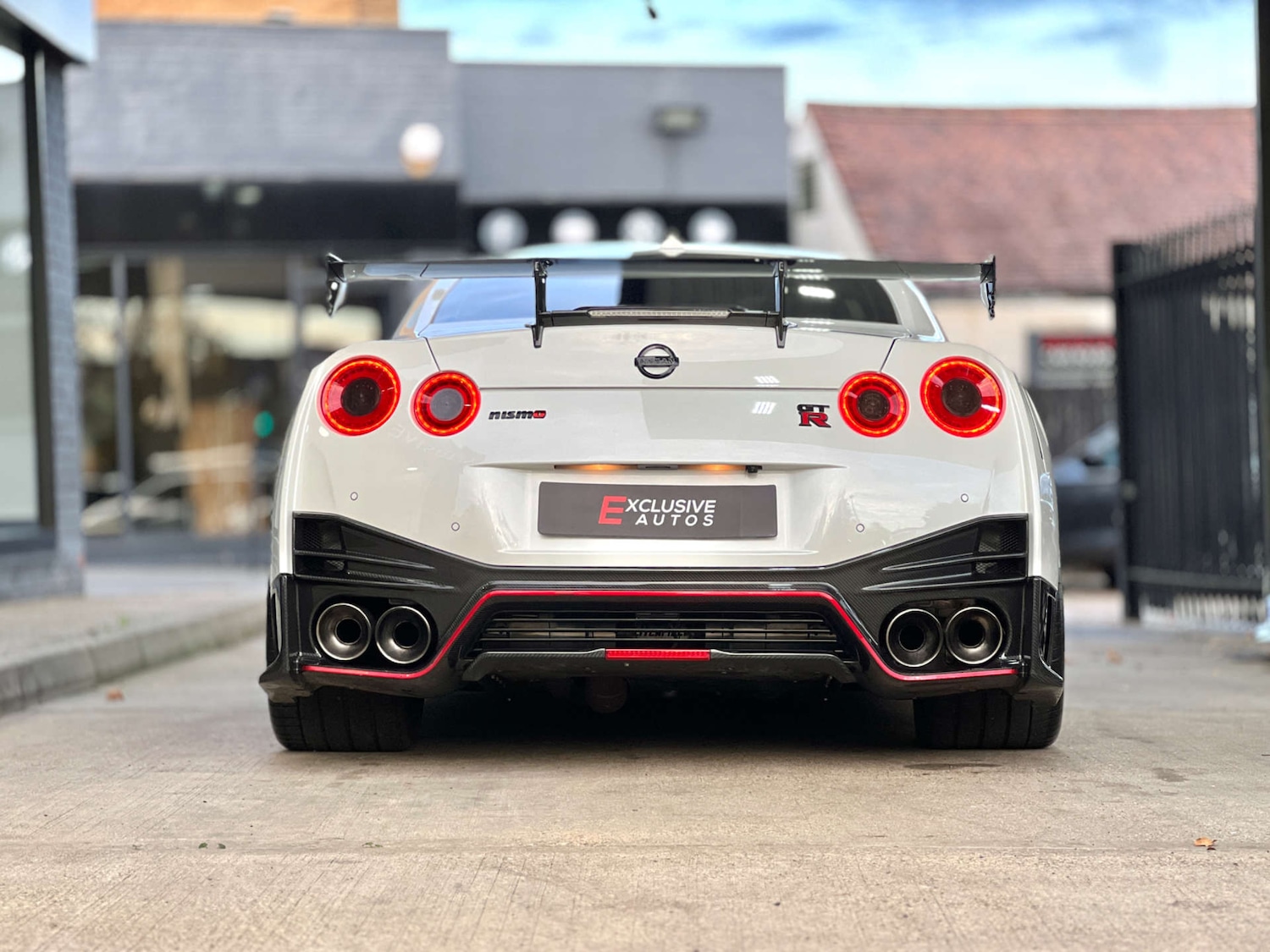 Used Nissan GT-R 2017 for sale - 76477432: Photo 14