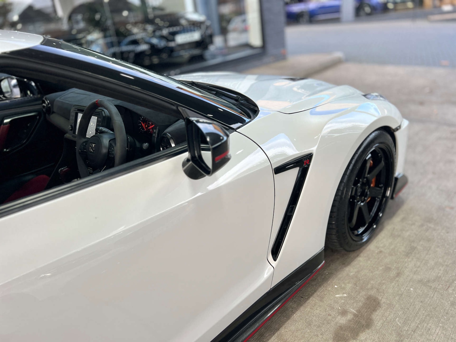 Used Nissan GT-R 2017 for sale - 76477432: Photo 28