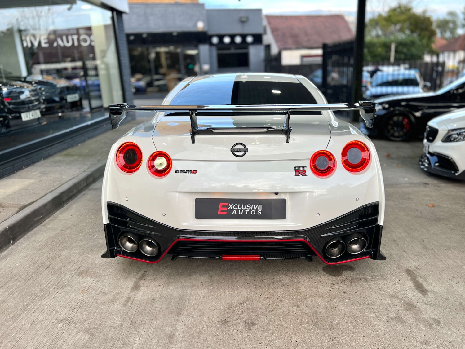 Used Nissan GT-R 2017 for sale - 76477432: Photo 5
