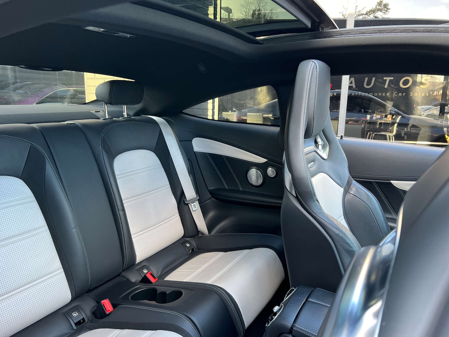 Used Mercedes-Benz C Class 2018 for sale - 77637097: Photo 19