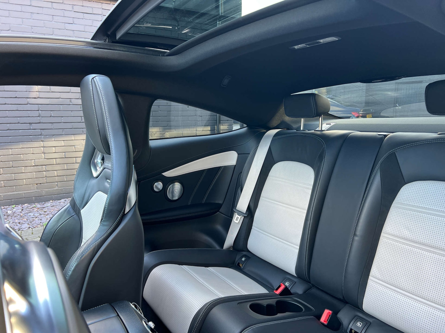 Used Mercedes-Benz C Class 2018 for sale - 77637097: Photo 35