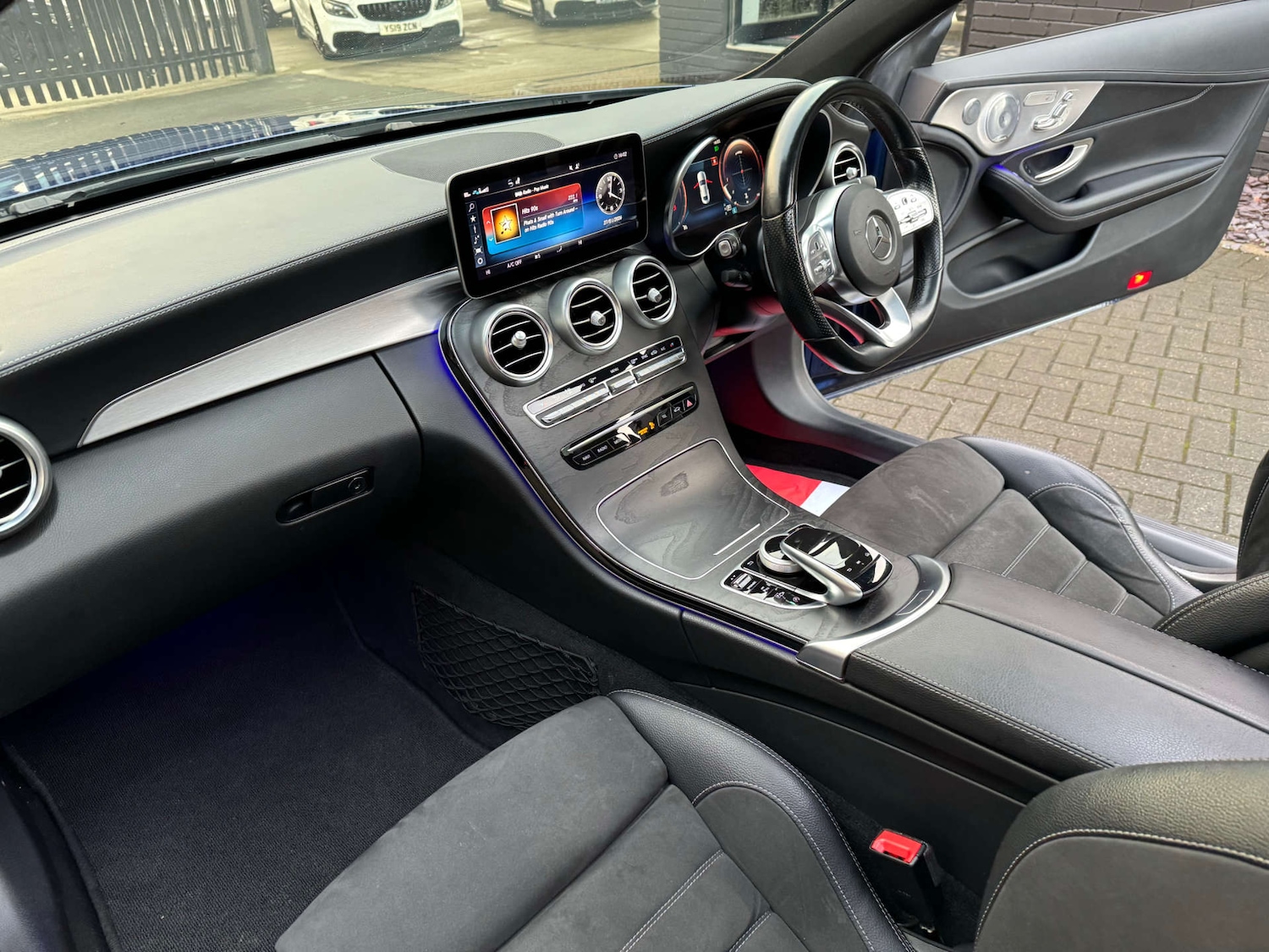 Used Mercedes-Benz C Class 2018 for sale - 77353577: Photo 21