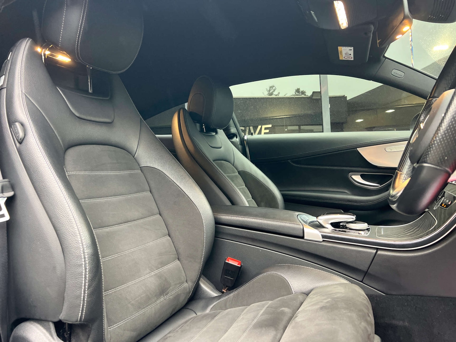 Used Mercedes-Benz C Class 2018 for sale - 76596636: Photo 11