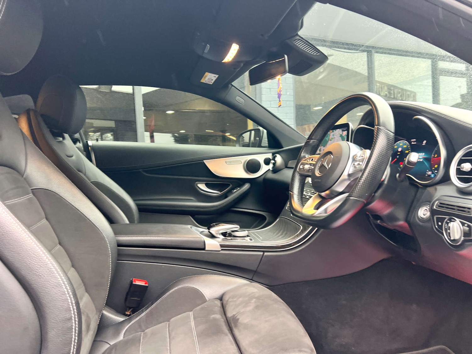 Used Mercedes-Benz C Class 2018 for sale - 76596636: Photo 6