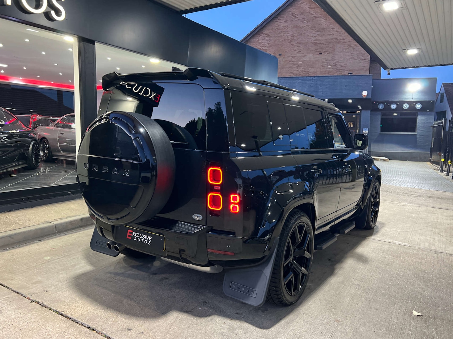 Used Land Rover Defender 2022 for sale - 76127604: Photo 86