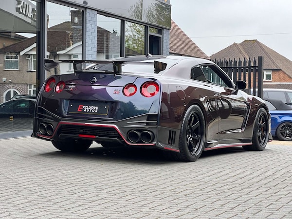 Used Nissan GT-R 2017 for sale - 74375871: Photo 3
