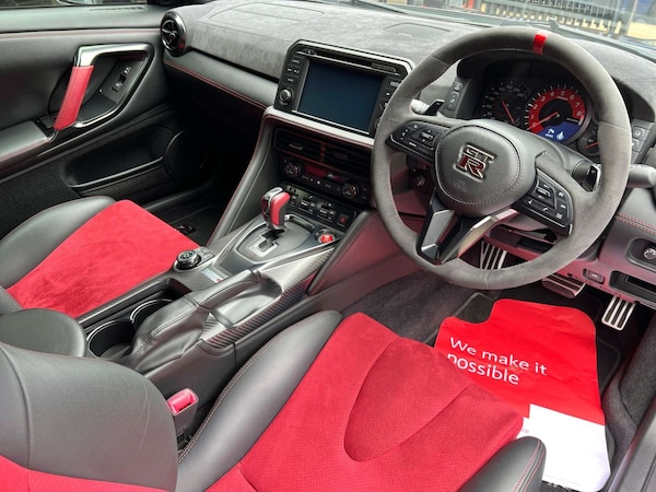 Used Nissan GT-R 2017 for sale - 74375871: Photo 4