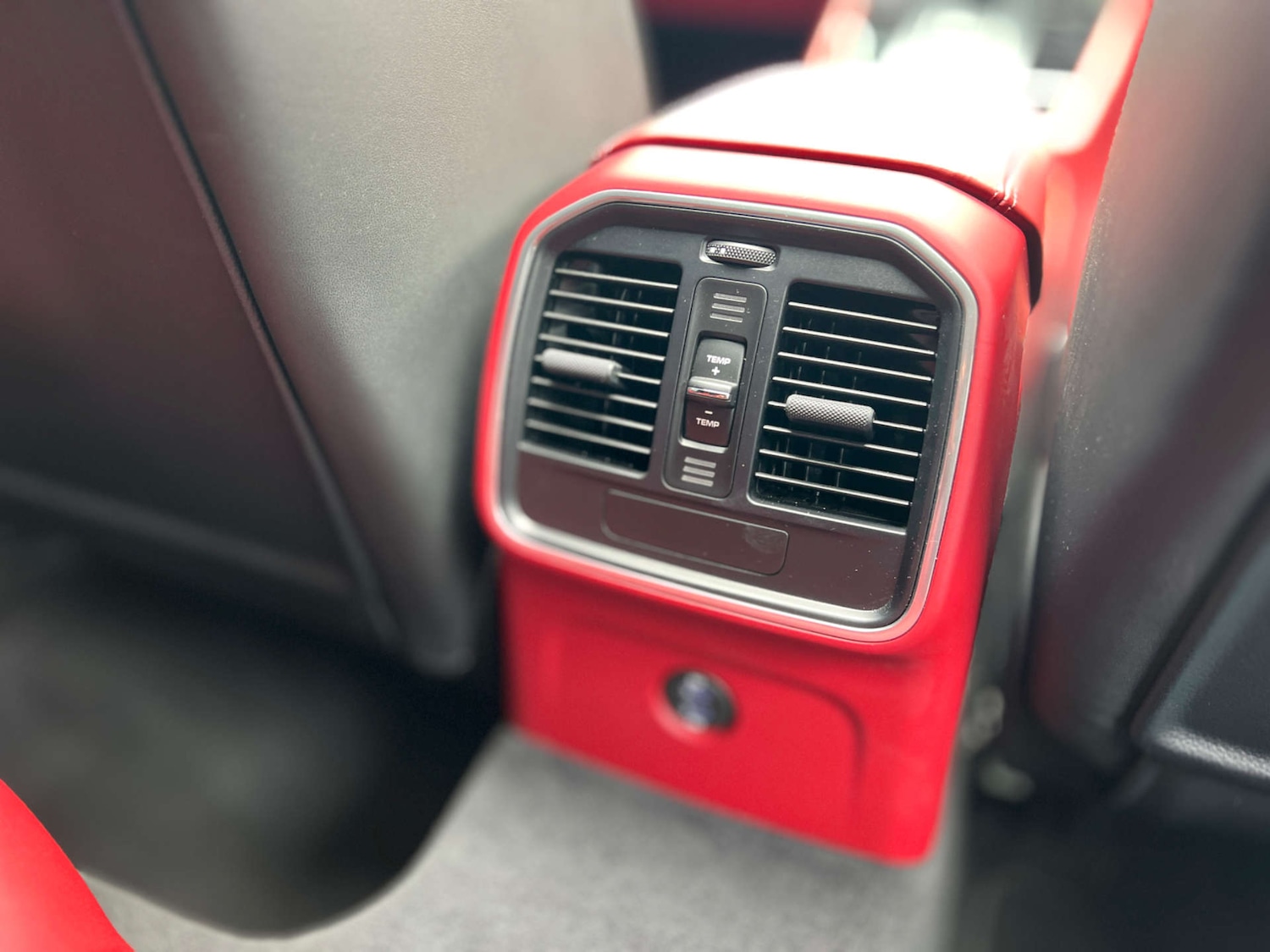 Used Porsche Macan 2023 for sale - 76600549: Photo 21