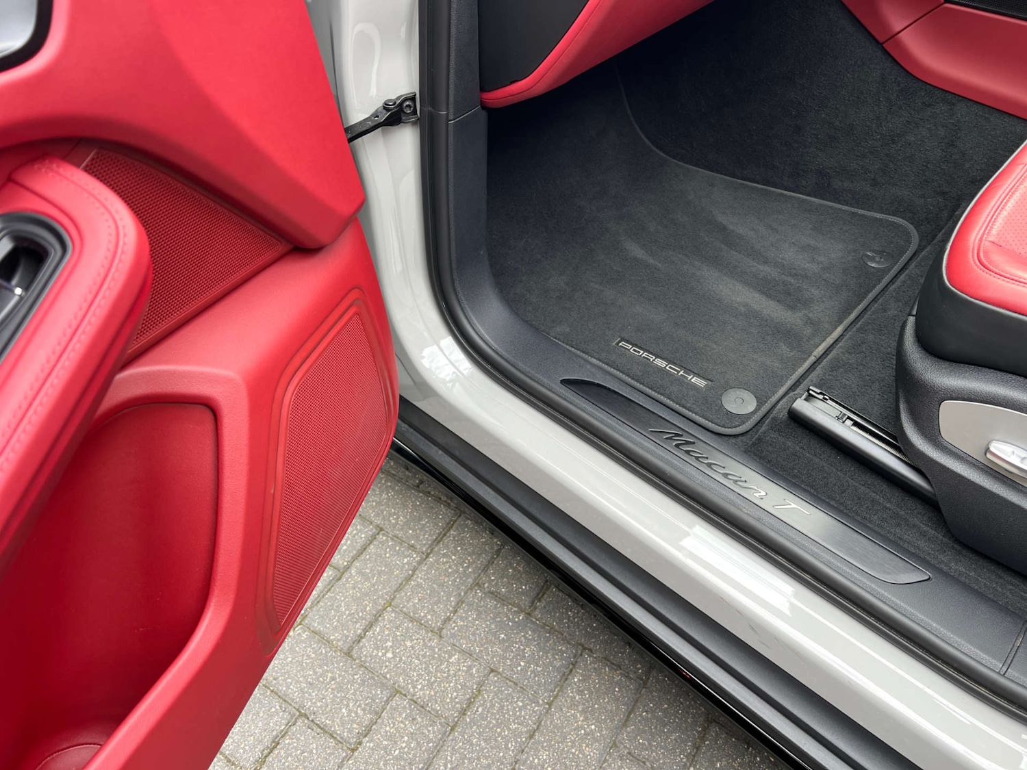 Used Porsche Macan 2023 for sale - 76600549: Photo 40