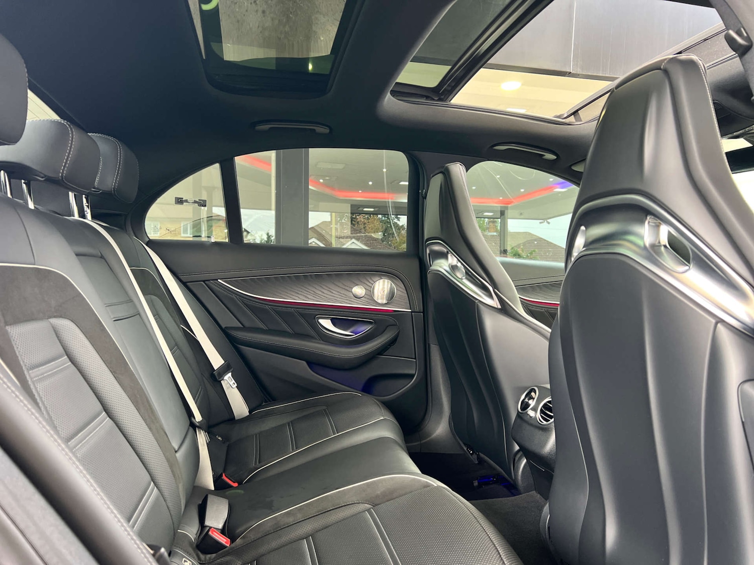 Used Mercedes-Benz E Class 2019 for sale - 76600813: Photo 13