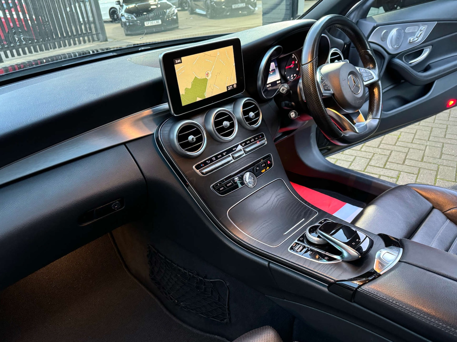 Used Mercedes-Benz C Class 2017 for sale - 76829758: Photo 24