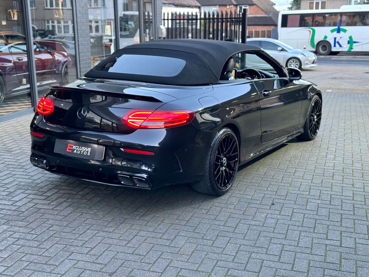 Used Mercedes-Benz C Class 2017 for sale - 76829758: Photo 3