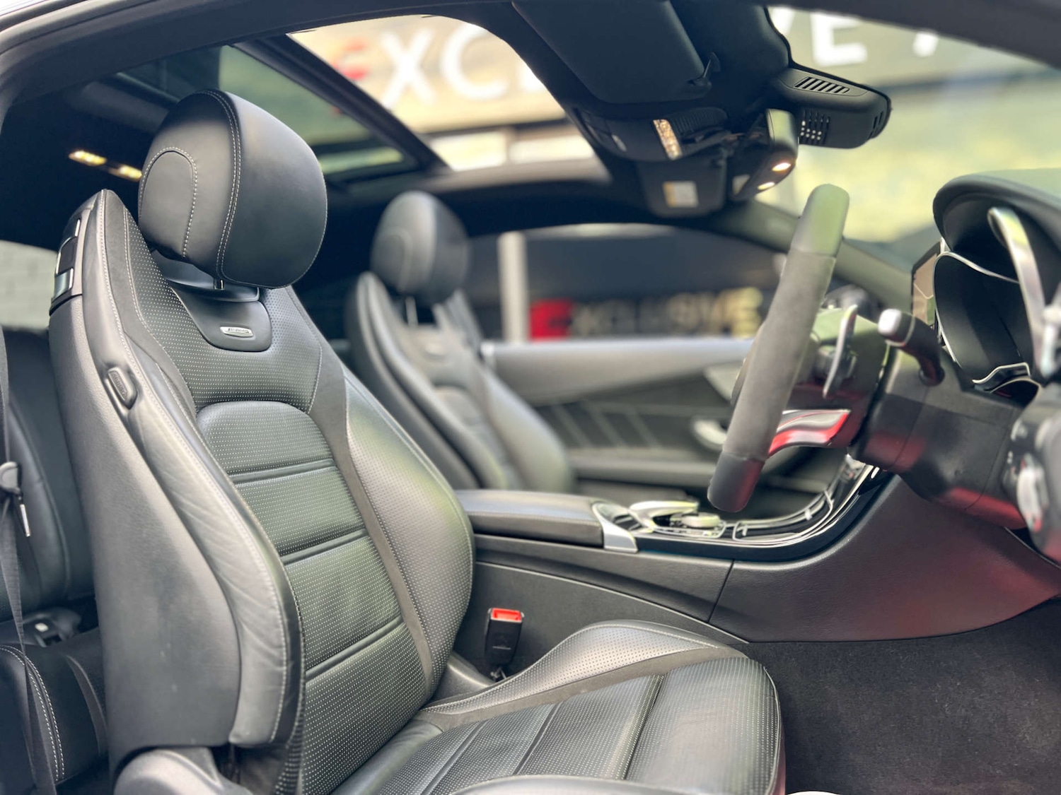 Used Mercedes-Benz C Class 2017 for sale - 76477436: Photo 2