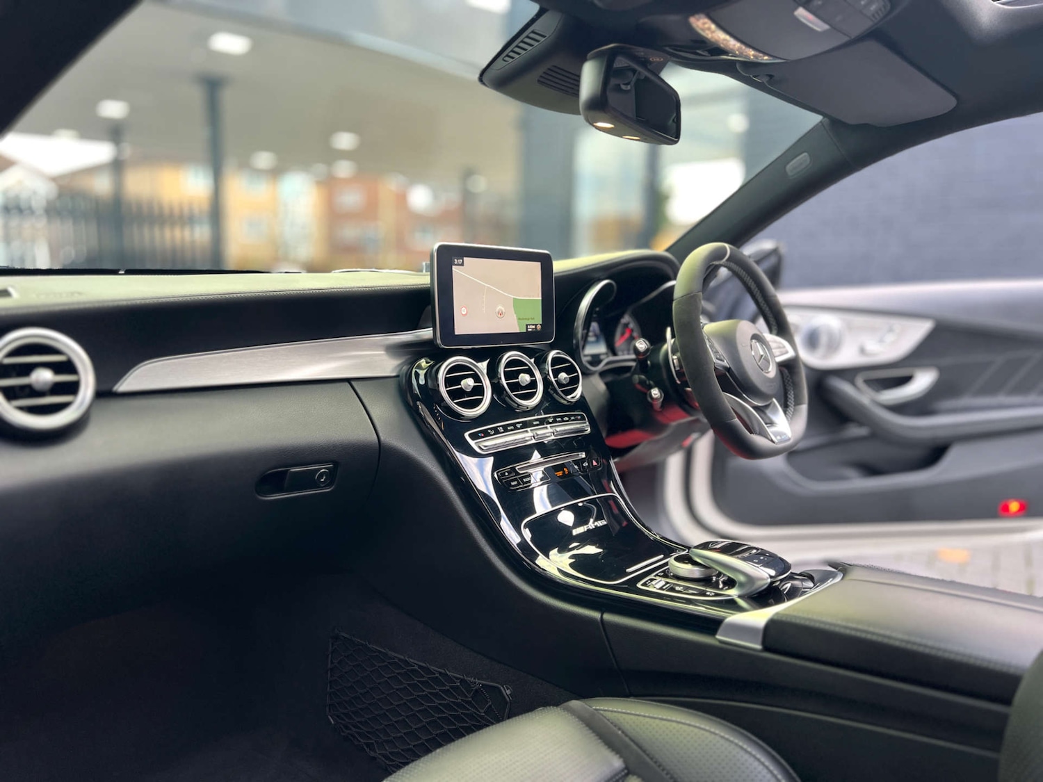 Used Mercedes-Benz C Class 2017 for sale - 76477436: Photo 32