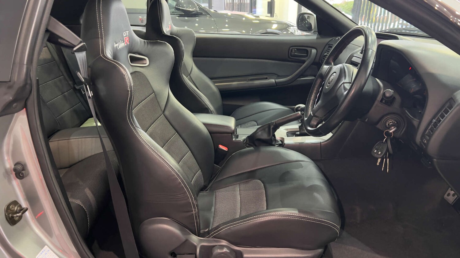 Used Nissan Skyline 1999 for sale - 76601782: Photo 66