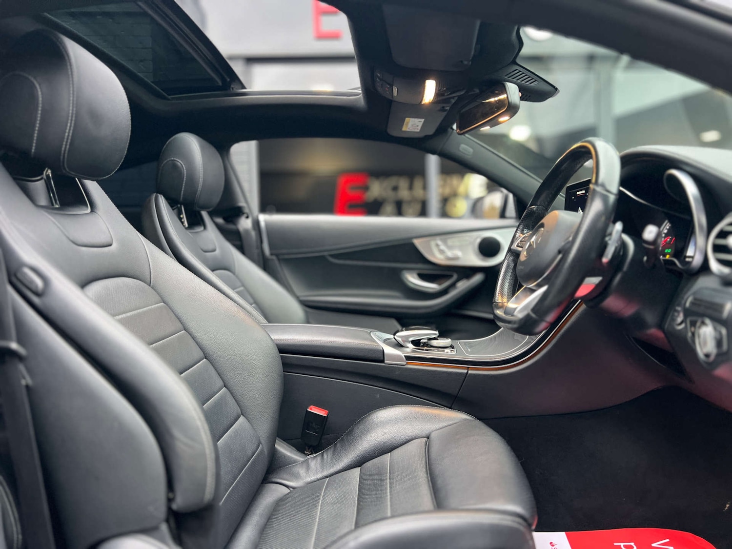 Used Mercedes-Benz C Class 2016 for sale - 76888036: Photo 2