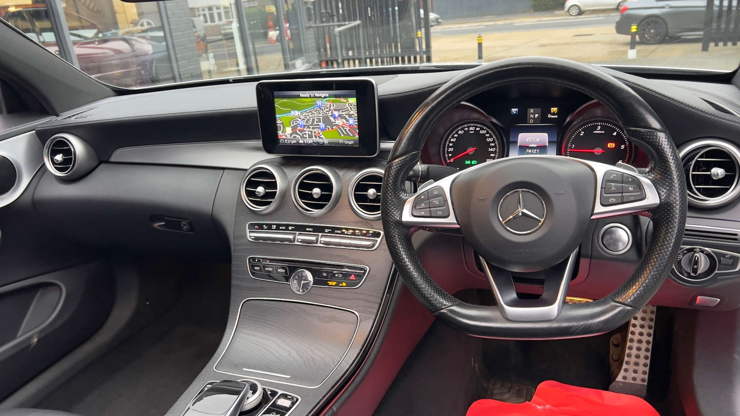 Used Mercedes-Benz C Class 2016 for sale - 76888036: Photo 4