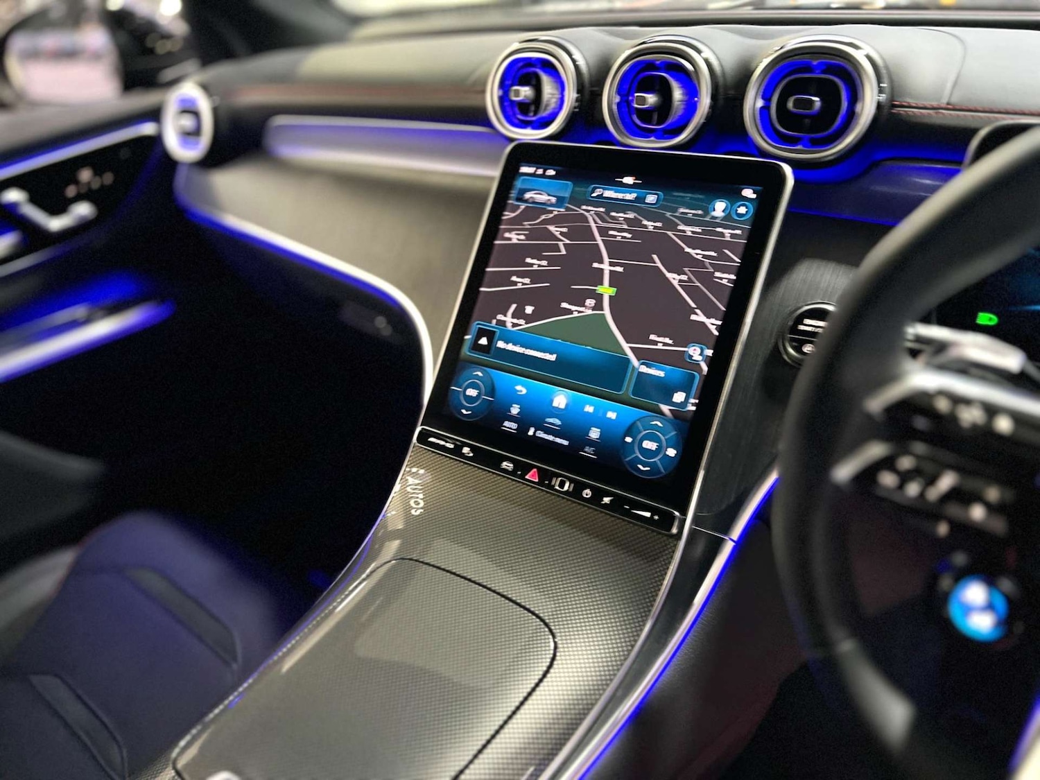 Used Mercedes-Benz GLC 2024 for sale - 76601944: Photo 32