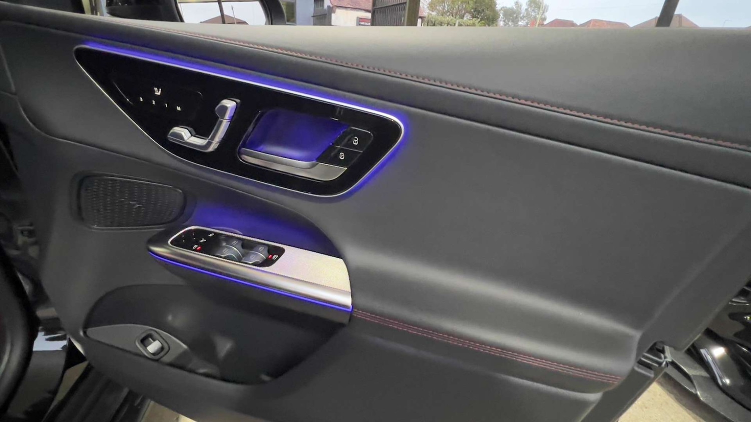 Used Mercedes-Benz GLC 2024 for sale - 76601944: Photo 37